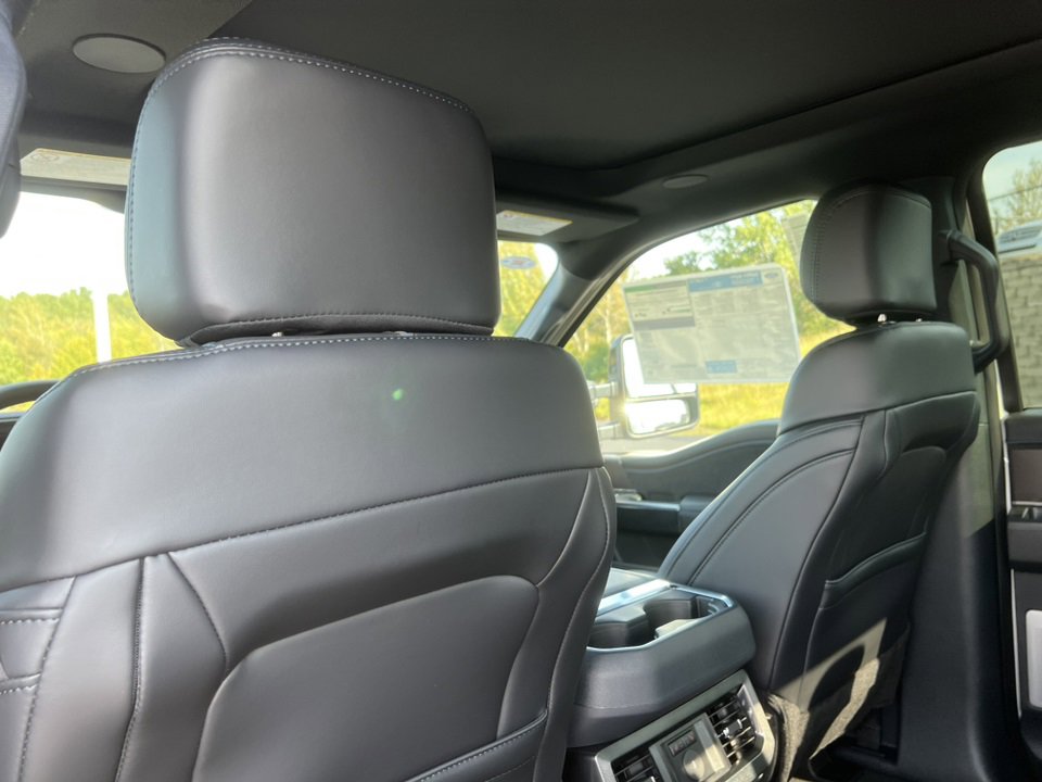New 2026 Ford F350 4x4 Crew Cab Super Duty image 39