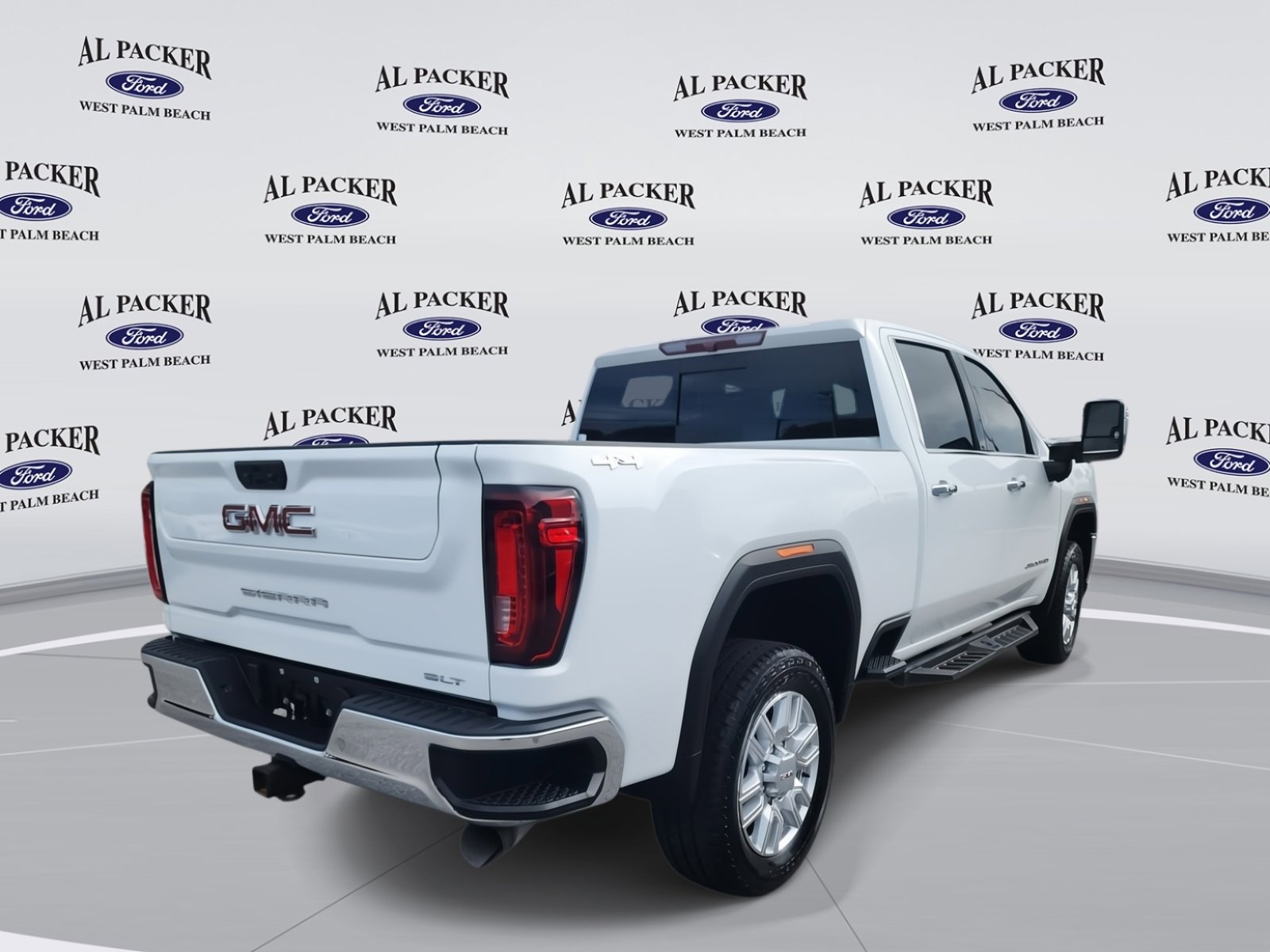 Used 2023 GMC Sierra 2500 SLT w/ SLT Convenience Package image 5