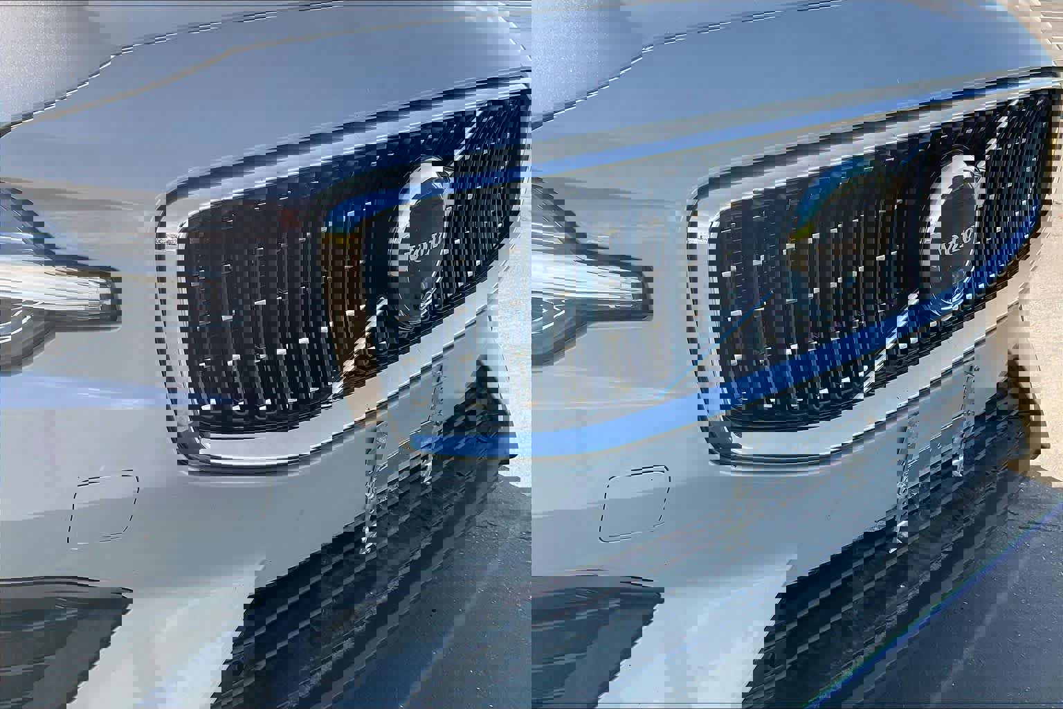 Used 2024 Volvo V60 B5 Cross Country Plus image 33