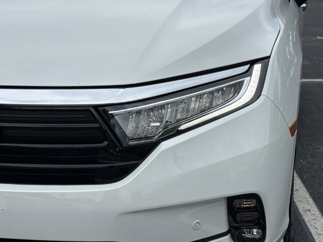 Certified 2024 Honda Odyssey Touring image 10