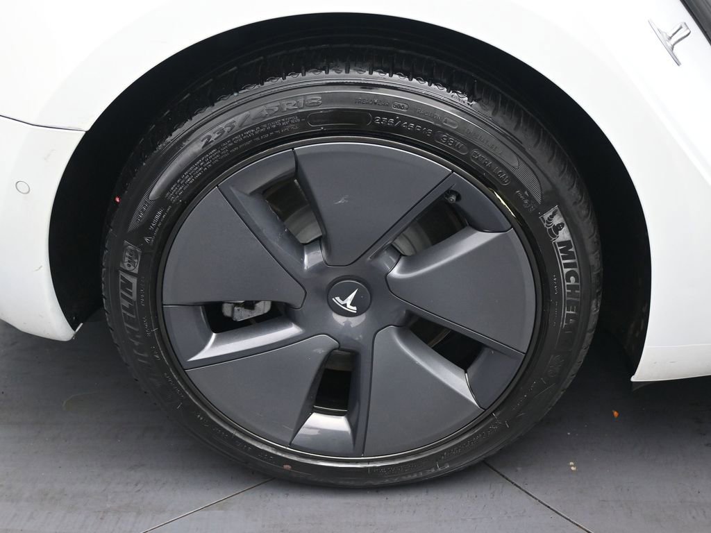 Used 2022 Tesla Model 3 image 33