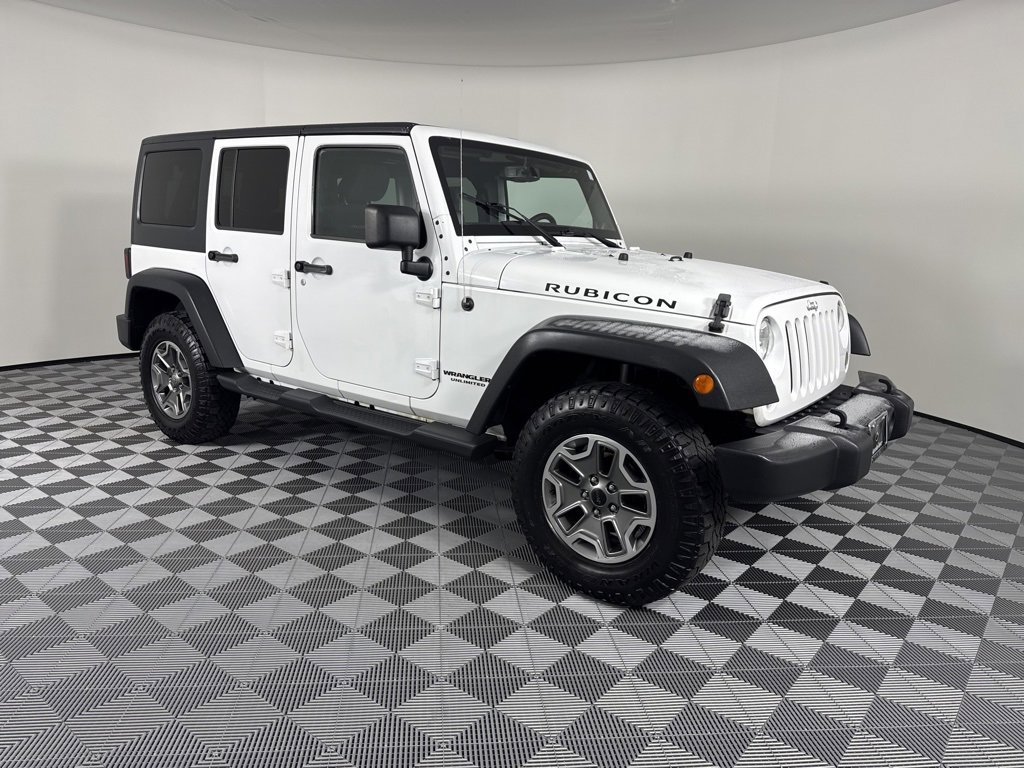 Used 2014 Jeep Wrangler Unlimited Rubicon w/ Max Tow Package image 9
