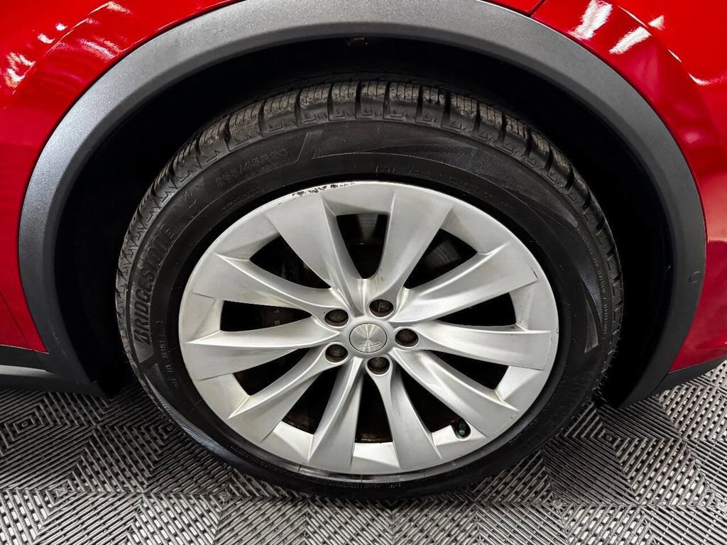 Used 2017 Tesla Model X 75D image 18