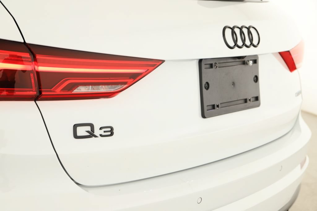 Certified 2023 Audi Q3 2.0T Premium w/ Convenience Package AWD/4WD image 36
