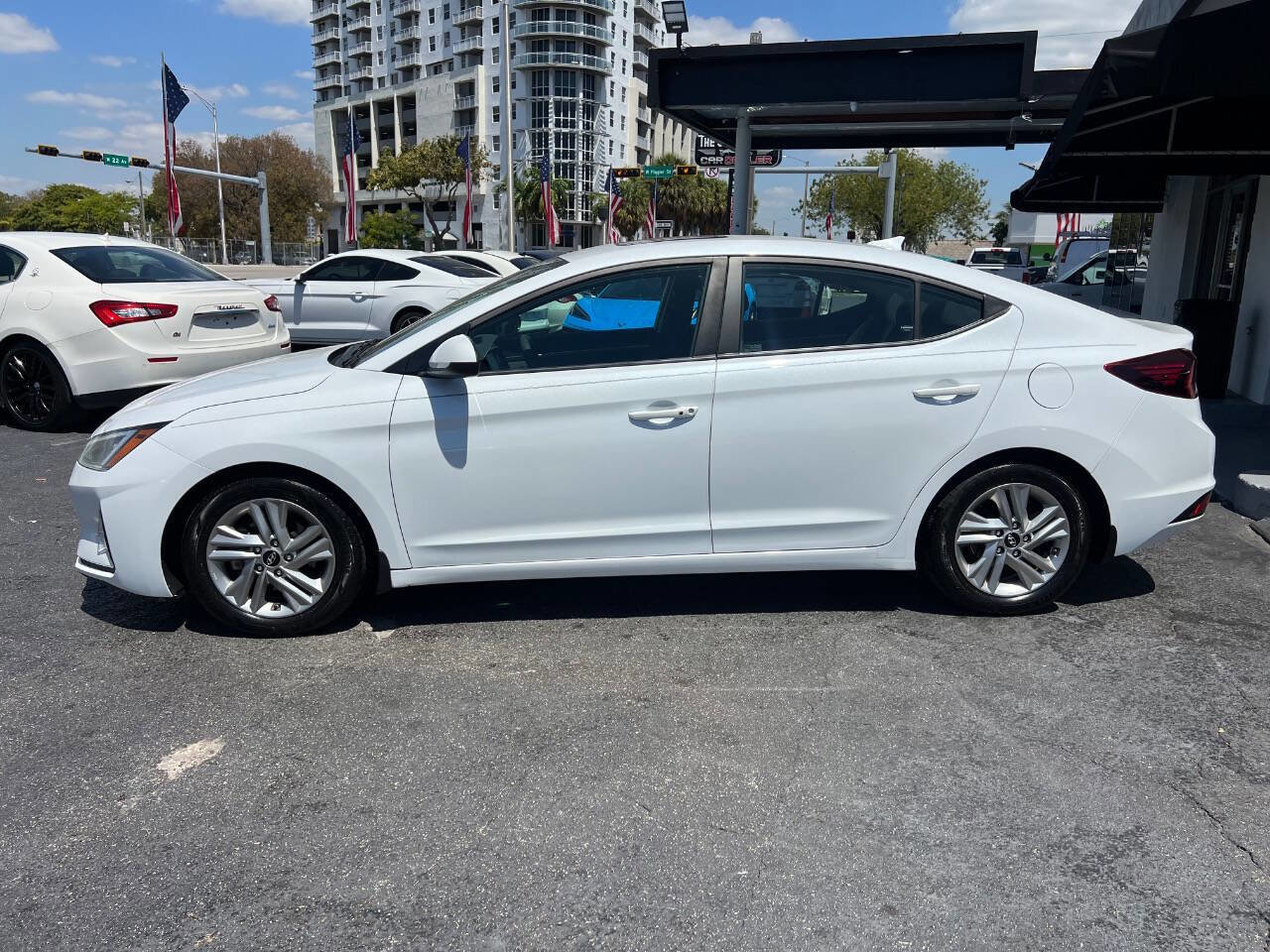Used 2020 Hyundai Elantra Value Edition w/ Cargo Package (C1) image 3