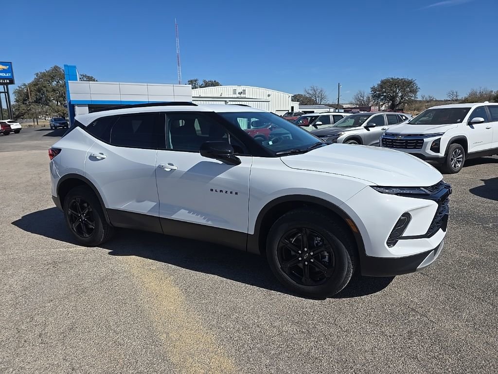 New 2026 Chevrolet Blazer LT w/ Convenience Package image 4