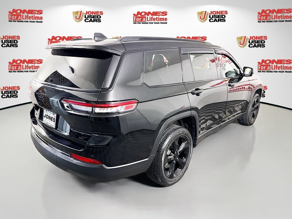 Used 2023 Jeep Grand Cherokee L Laredo AWD/4WD image 17