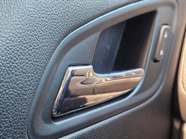 Used 2020 GMC Canyon SLT w/ Driver Alert Package image 16