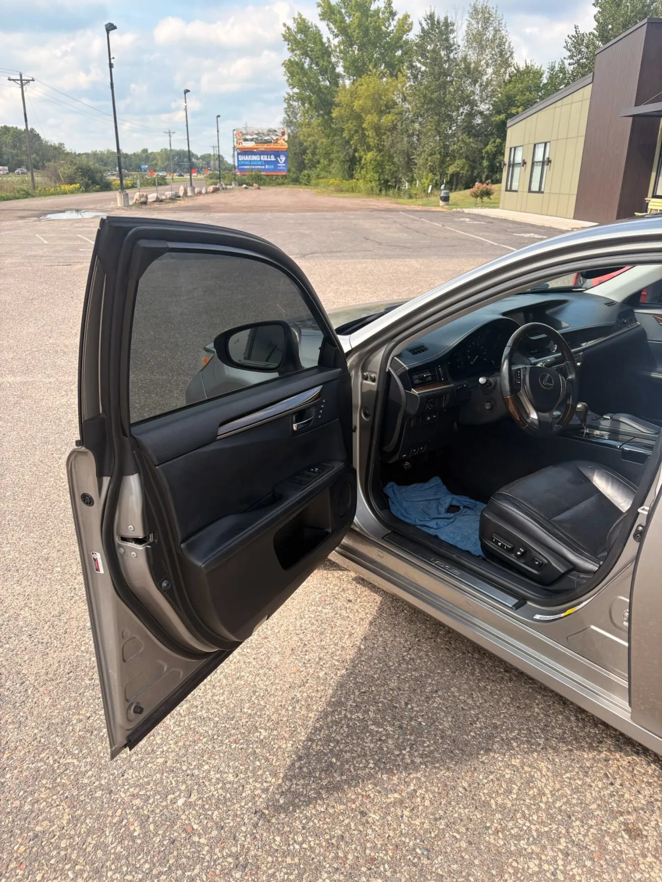 Used 2015 Lexus ES 350 w/ Luxury Package FWD image 10