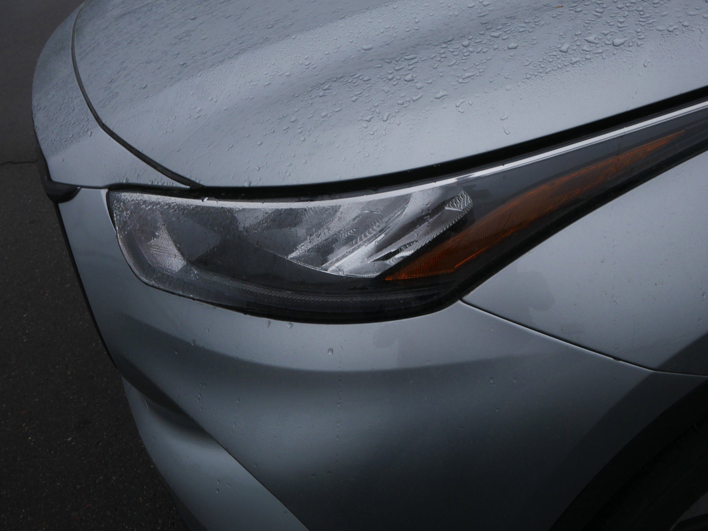 Used 2020 Toyota Highlander XLE AWD/4WD image 15