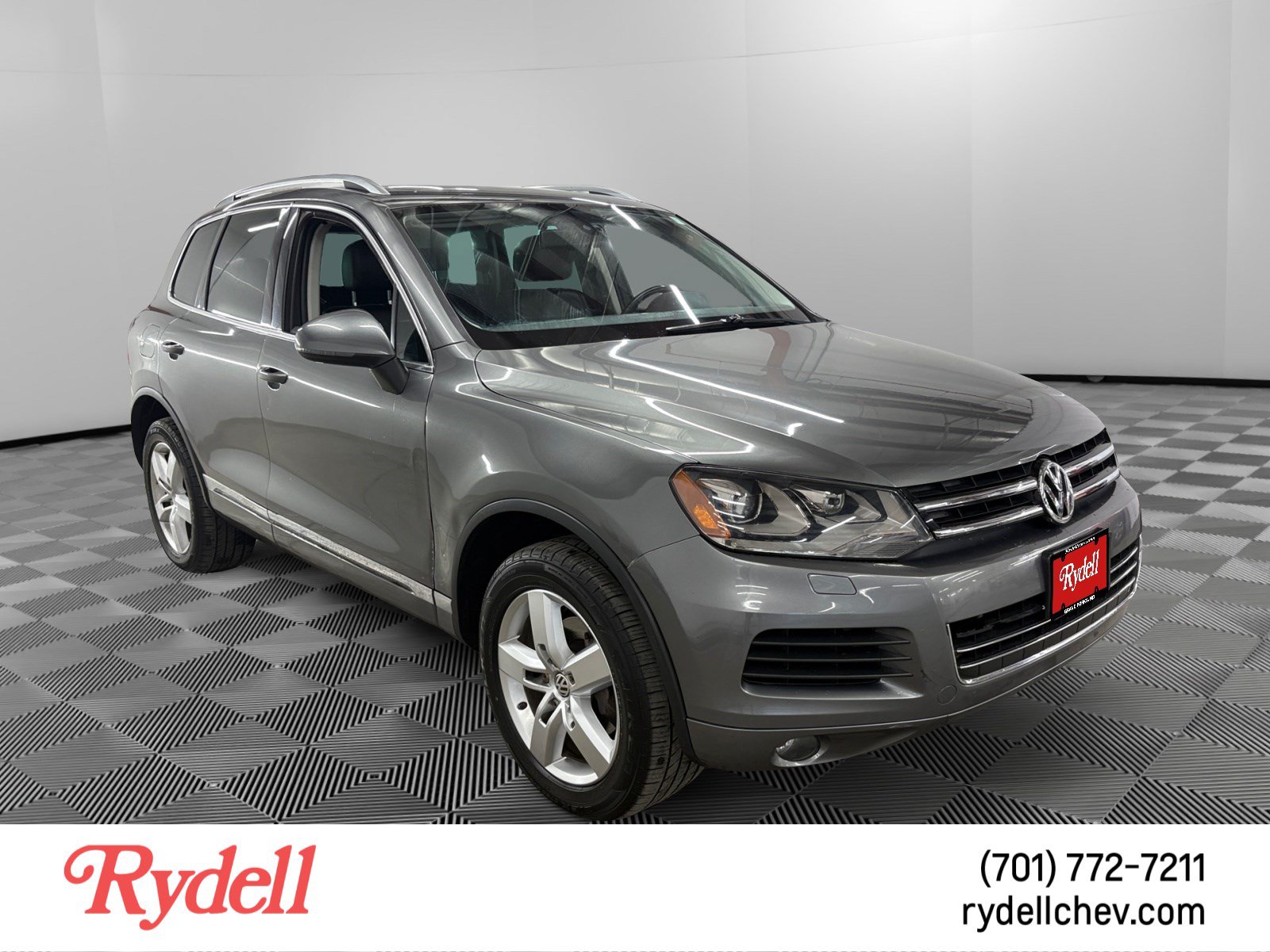 Used 2014 Volkswagen Touareg VR6 AWD/4WD image 7