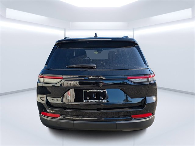 New 2025 Jeep Grand Cherokee Altitude image 4