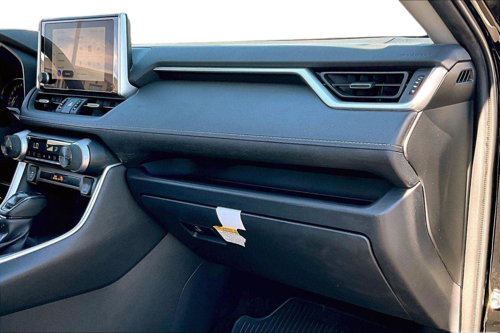 Used 2024 Toyota RAV4 XLE Premium FWD image 15