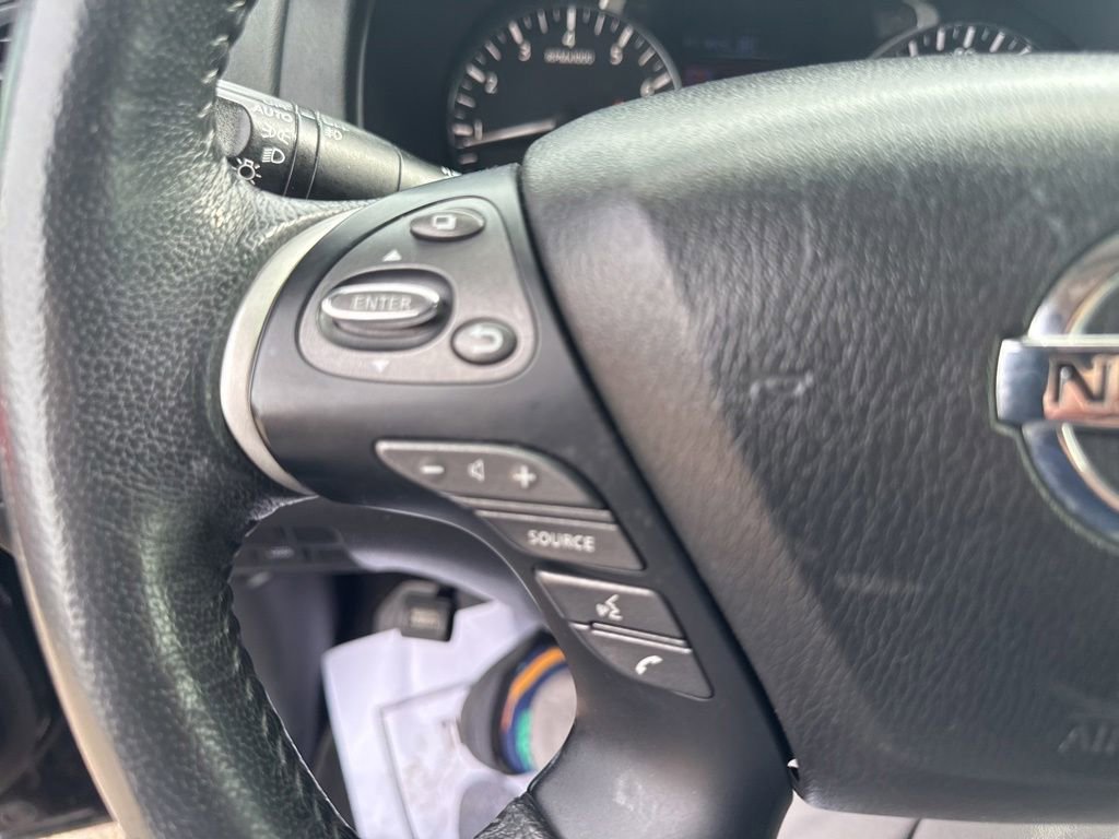 Used 2019 Nissan Pathfinder SV AWD/4WD image 15