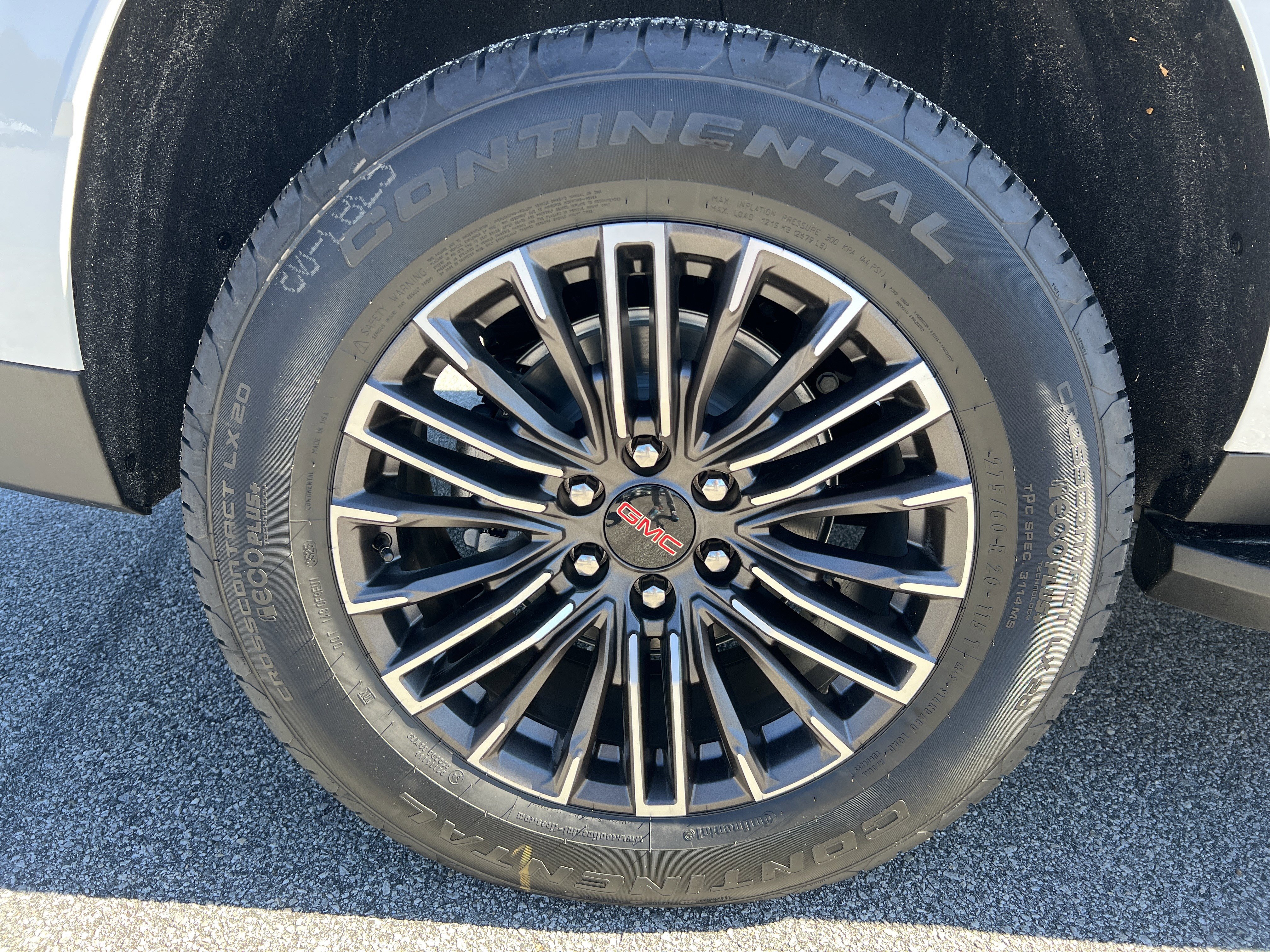 New 2026 GMC Yukon XL Elevation image 23