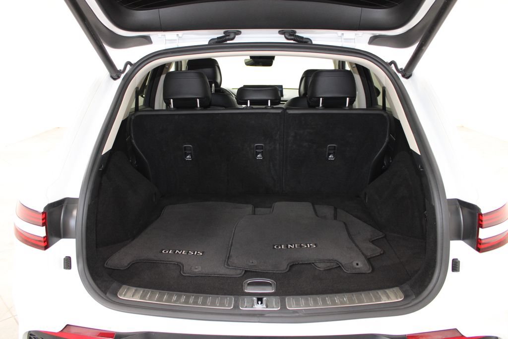 Used 2025 Genesis GV70 2.5T AWD/4WD image 13