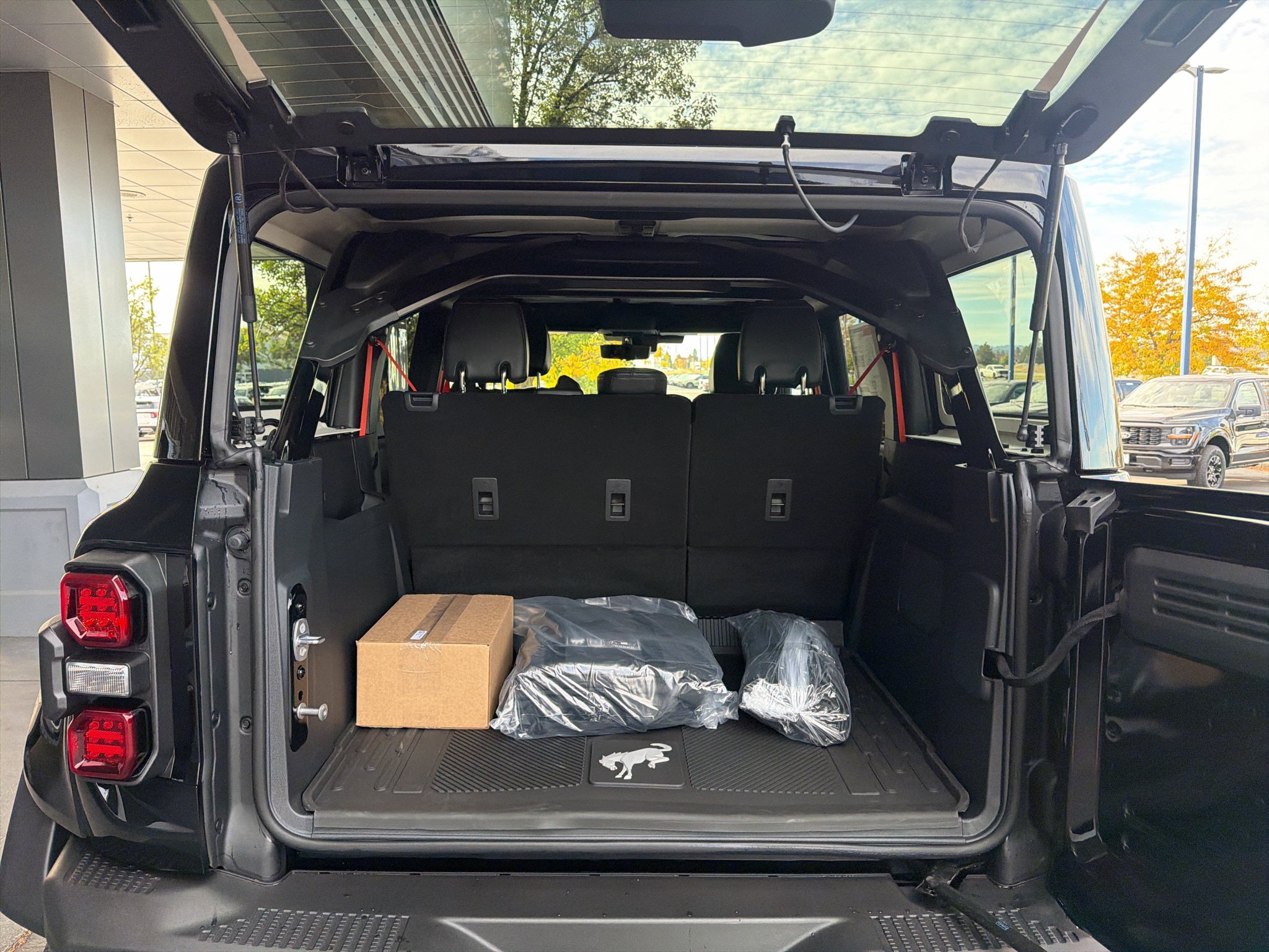 New 2026 Ford Bronco Raptor AWD/4WD image 23