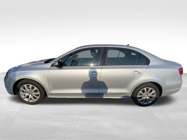 Used 2012 Volkswagen Jetta SE FWD image 3
