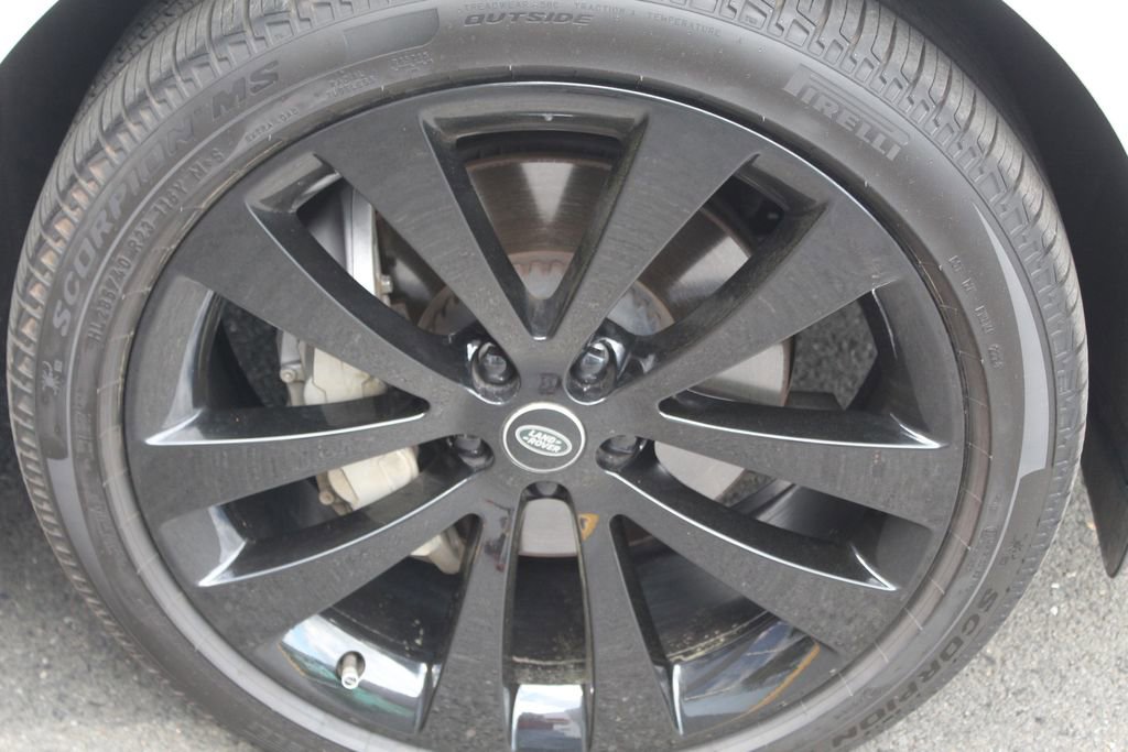 Used 2025 Land Rover Range Rover Sport Dynamic SE AWD/4WD image 9