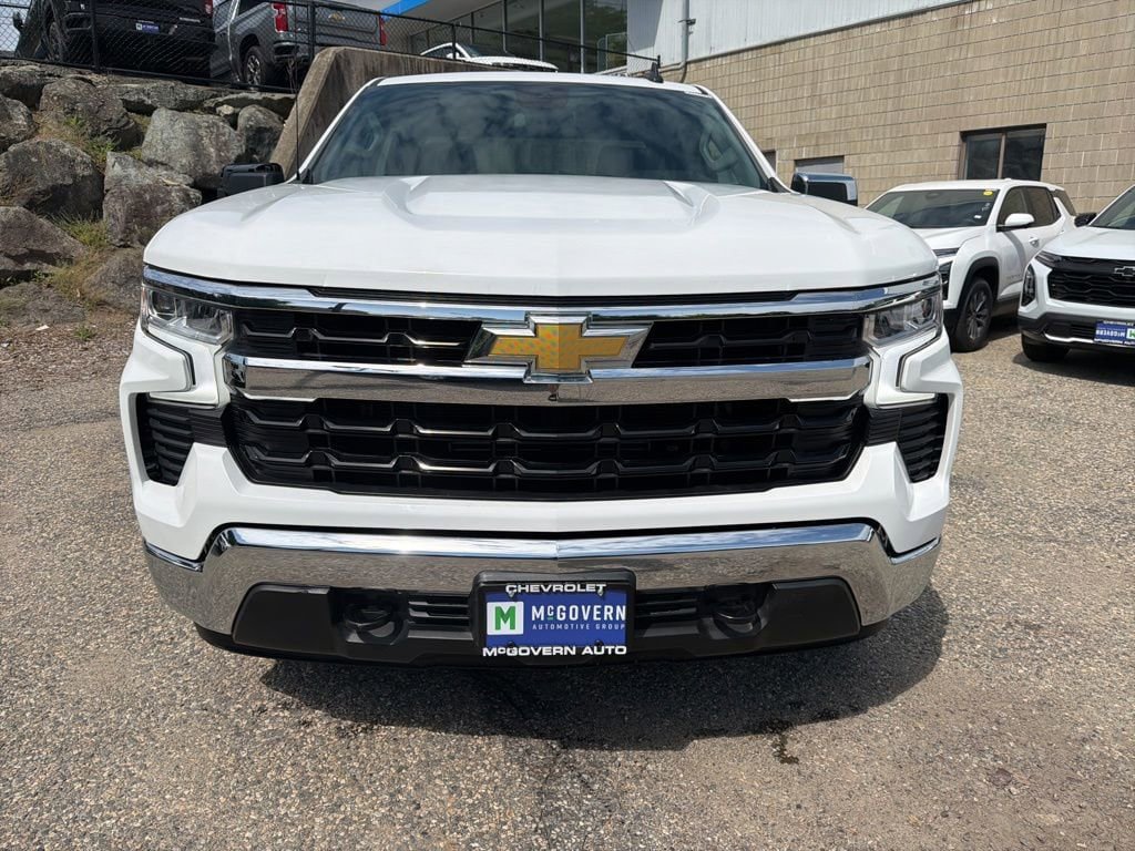 Used 2023 Chevrolet Silverado 1500 LT AWD/4WD image 9