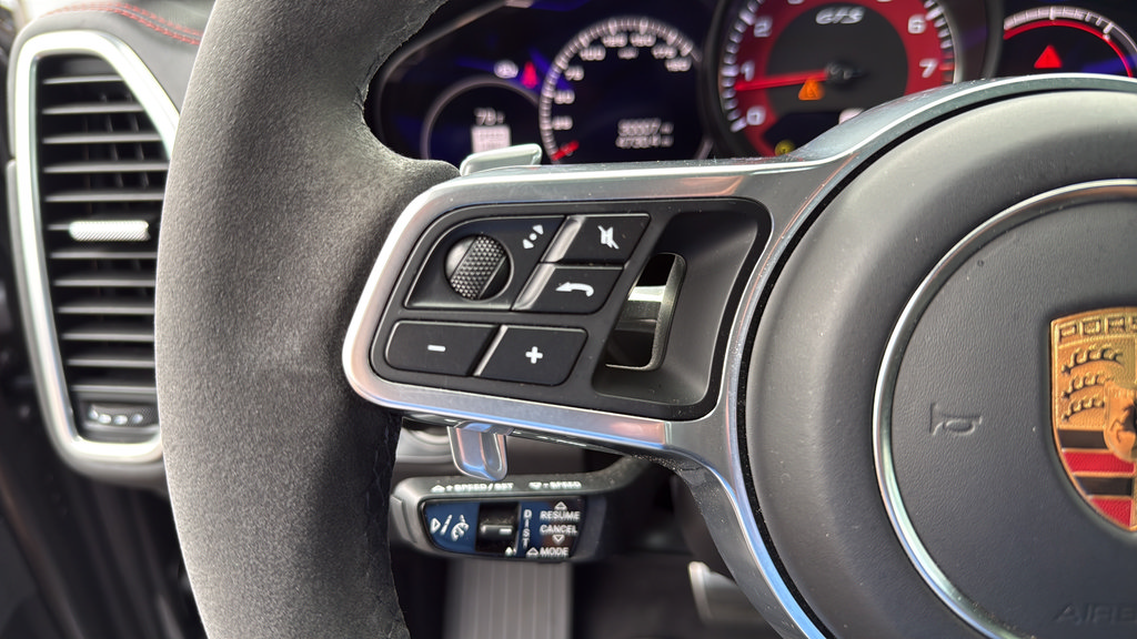 Used 2021 Porsche Cayenne GTS AWD/4WD image 34