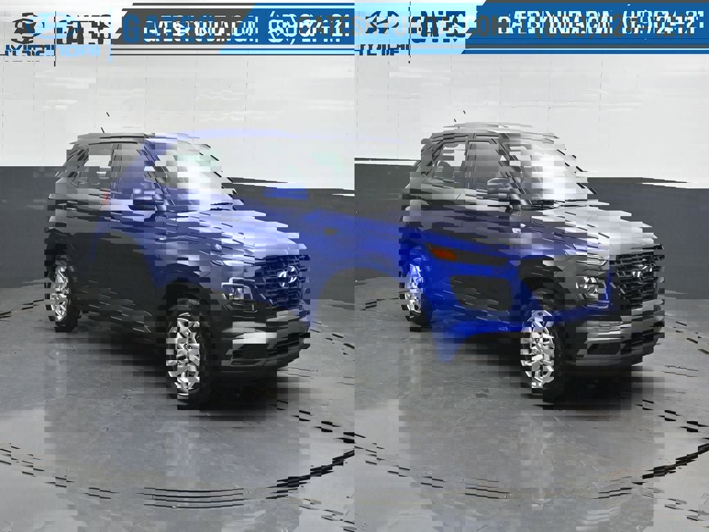 New 2025 Hyundai Venue SE image 4