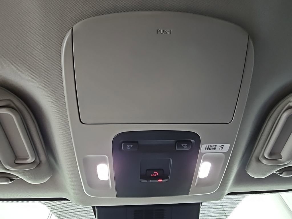Used 2025 Toyota Camry LE FWD image 19