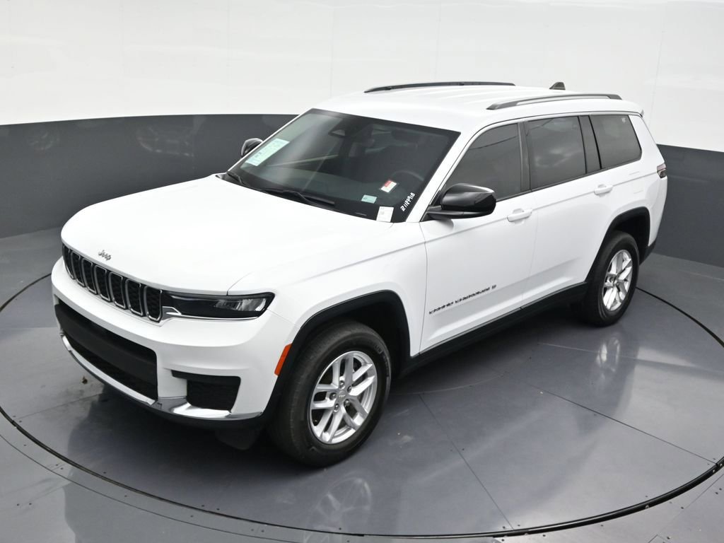 Used 2023 Jeep Grand Cherokee L Laredo image 17