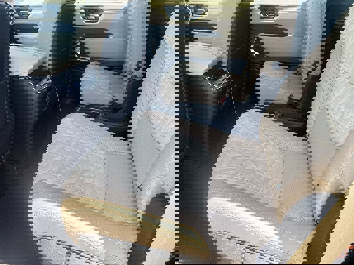 New 2026 Nissan Armada Platinum Reserve image 18