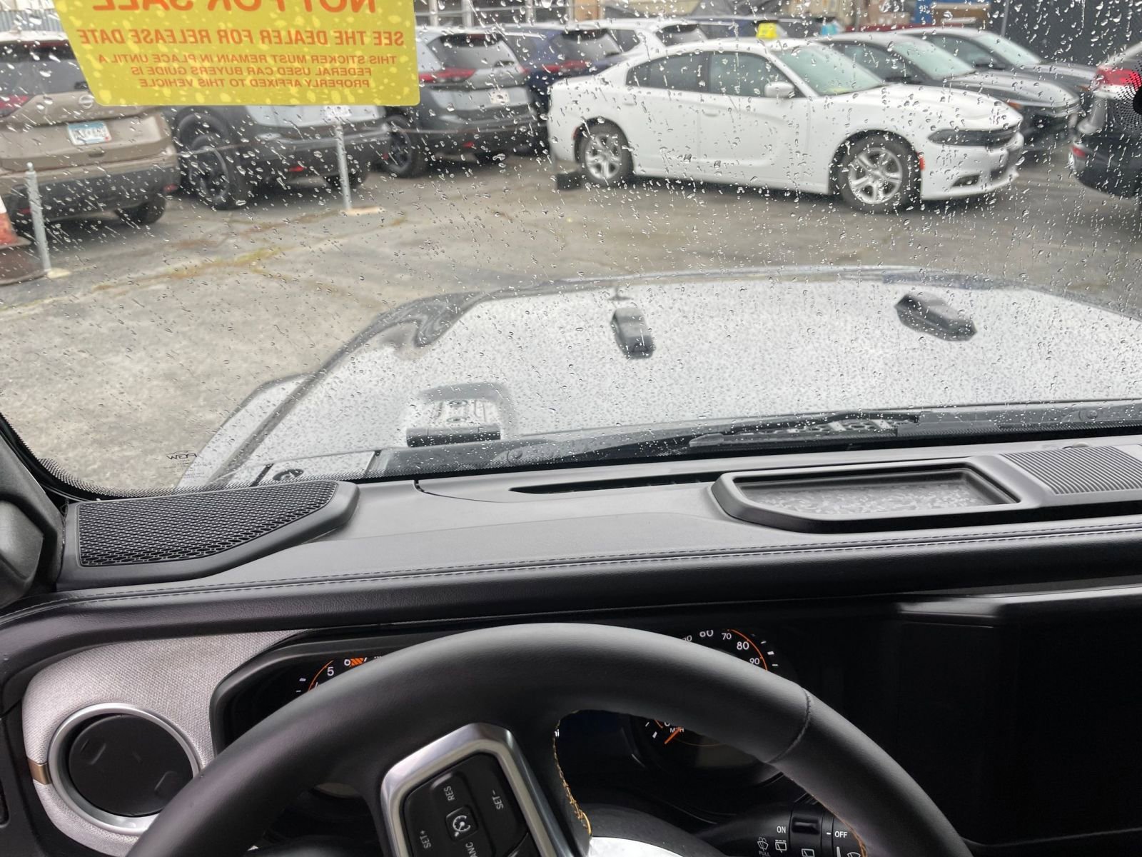 Used 2025 Jeep Wrangler Sahara image 34