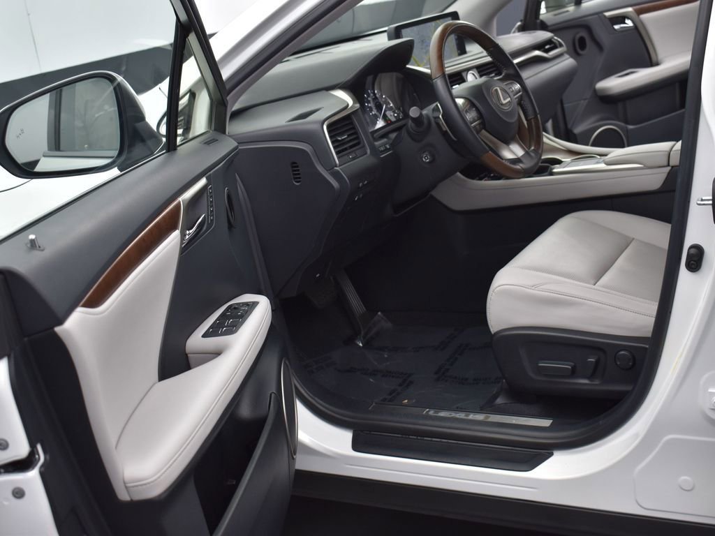 Certified 2022 Lexus RX 350L FWD w/ Premium Package image 12