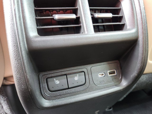 Used 2024 Cadillac XT4 Luxury image 28