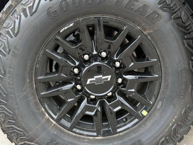 New 2026 Chevrolet Silverado 2500 ZR2 image 11