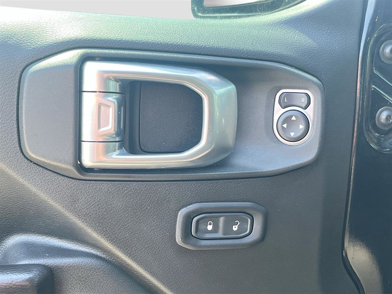 Used 2019 Jeep Wrangler Unlimited Sport S image 18