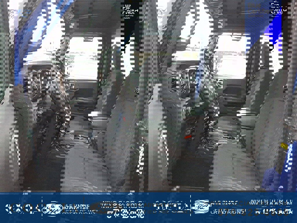 Used 2018 Jeep Wrangler Sport image 13