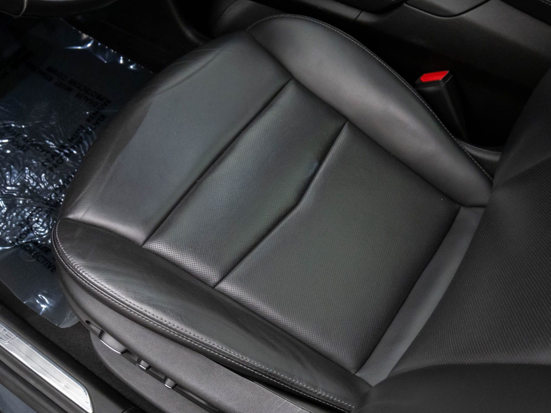 Certified 2022 Cadillac XT5 Premium Luxury image 16