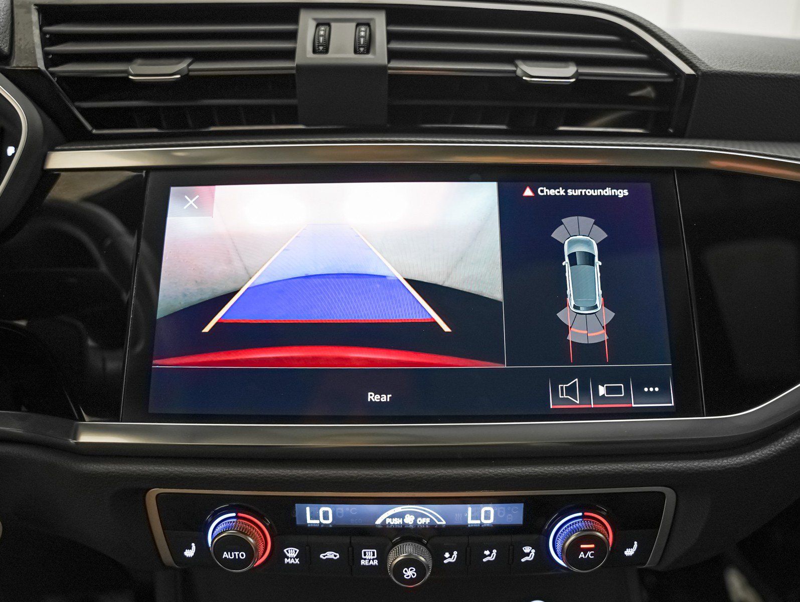 Used 2023 Audi Q3 2.0T Premium image 21