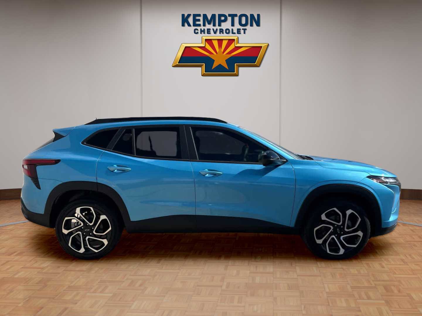 Used 2025 Chevrolet Trax RS w/ Sunroof Package FWD image 7