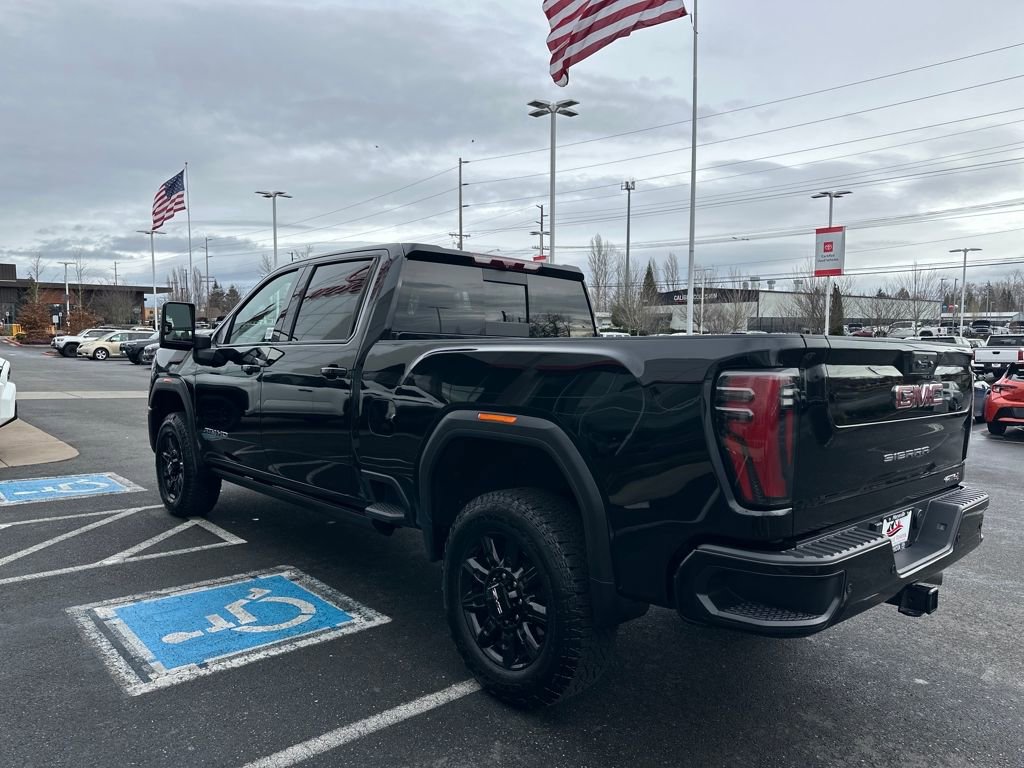 Used 2025 GMC Sierra 3500 AT4 w/ AT4 Premium Plus Package image 5