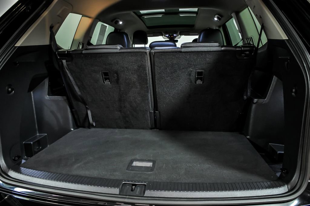 Certified 2025 Volkswagen Atlas SEL Premium R-Line AWD/4WD image 9