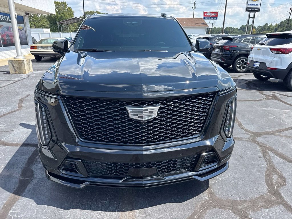 Used 2025 Cadillac Escalade V w/ LPO, Floor Liner Package AWD/4WD image 17