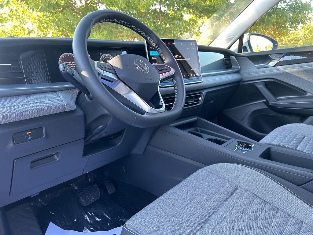 New 2026 Volkswagen Tiguan S AWD/4WD image 11