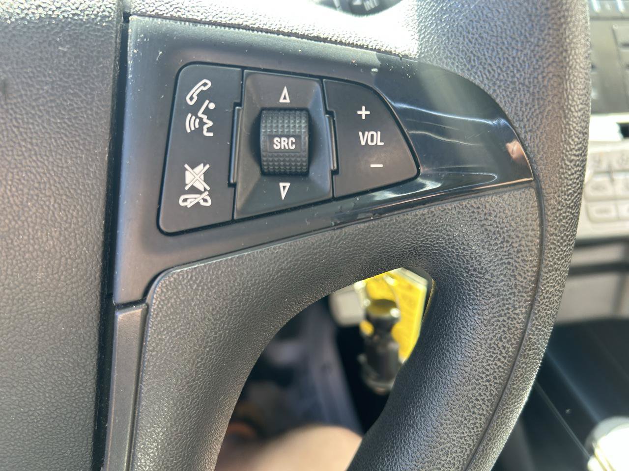 Used 2014 Chevrolet Equinox LS FWD image 19