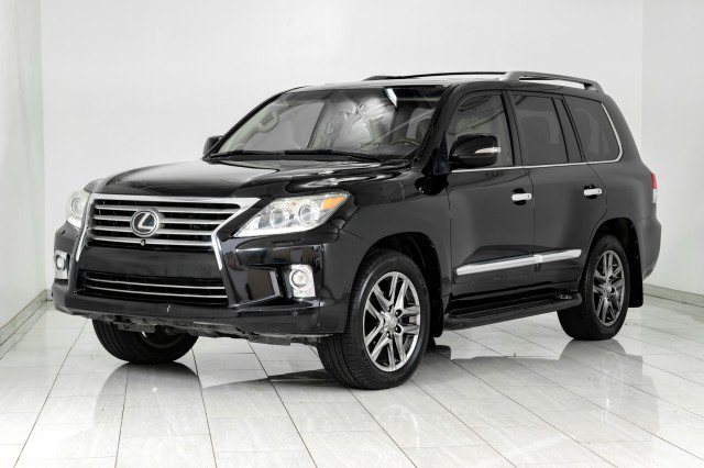 Used 2014 Lexus LX 570 4WD image 4