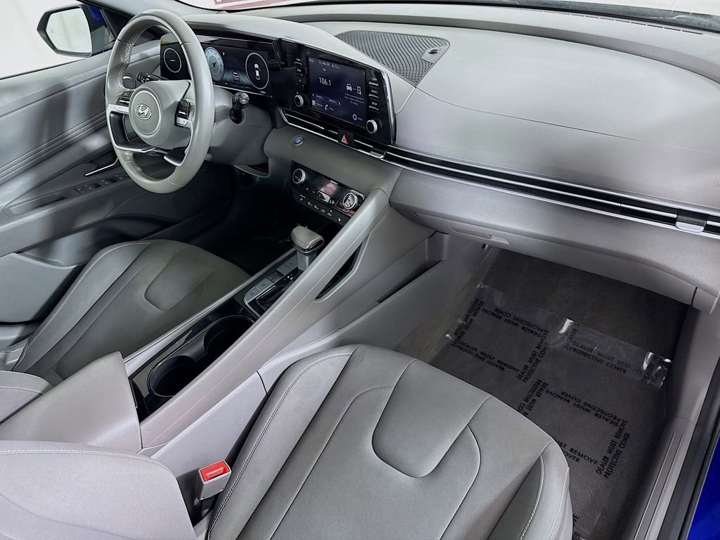 Certified 2021 Hyundai Elantra SEL w/ Convenience Package FWD image 31