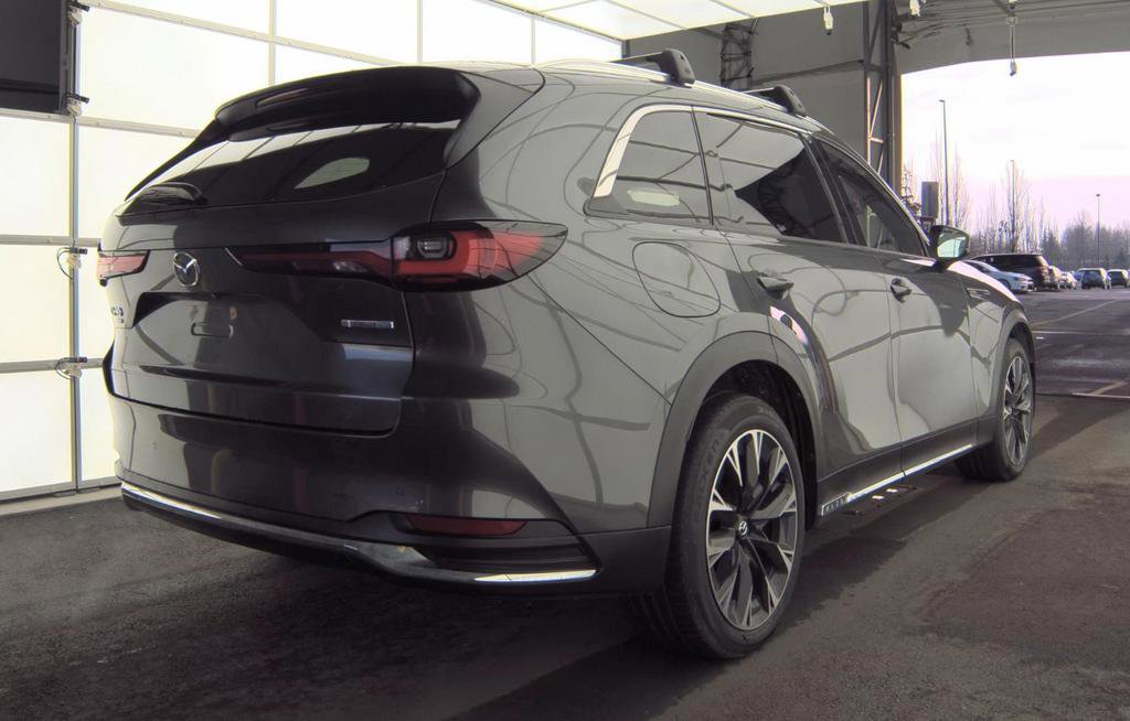 Used 2024 MAZDA CX-90 Plug-In Hybrid w/ Premium Plus image 4