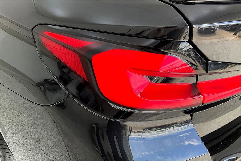 Used 2023 BMW 540i w/ M Sport Package image 39