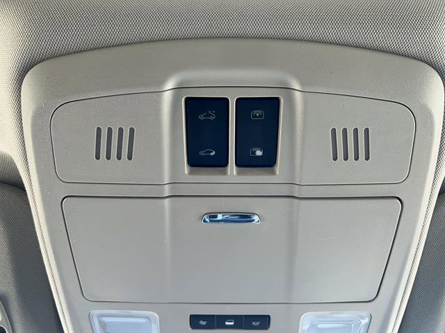 Used 2019 Buick Envision Essence image 32