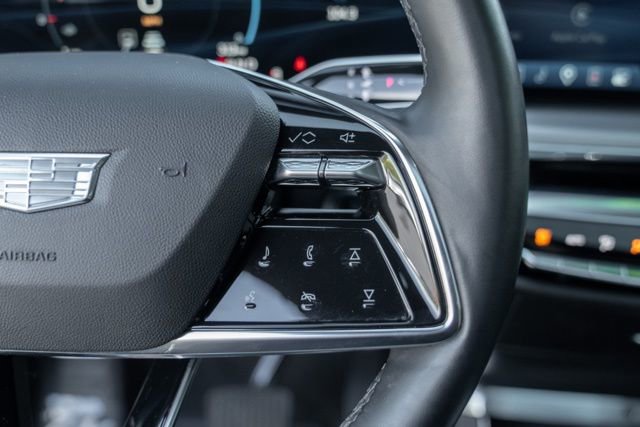 Used 2024 Cadillac Lyriq Sport RWD image 33