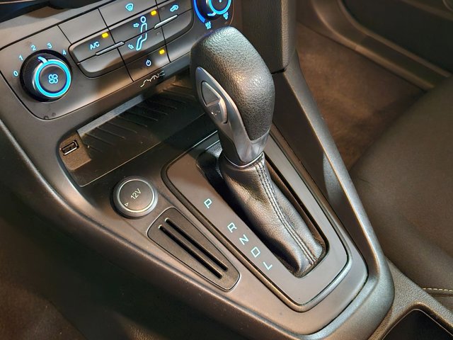 Used 2017 Ford Focus SE image 12